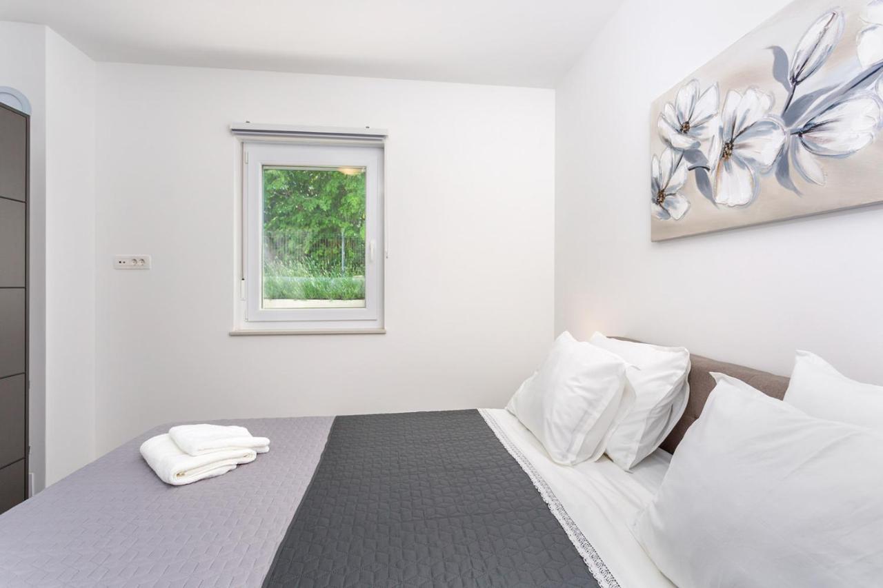 Kvarner Bay 4* - Apartments 1 & 3 Rijeka Ngoại thất bức ảnh
