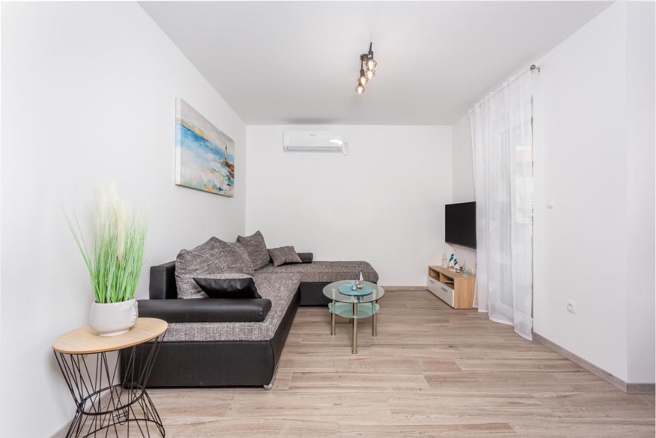 Kvarner Bay 4* - Apartments 1 & 3 Rijeka Ngoại thất bức ảnh