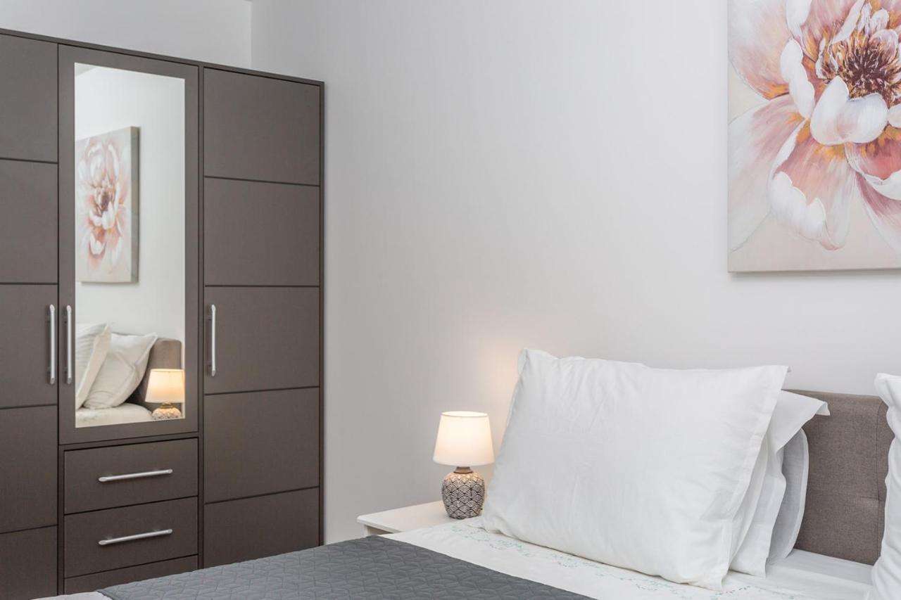 Kvarner Bay 4* - Apartments 1 & 3 Rijeka Ngoại thất bức ảnh