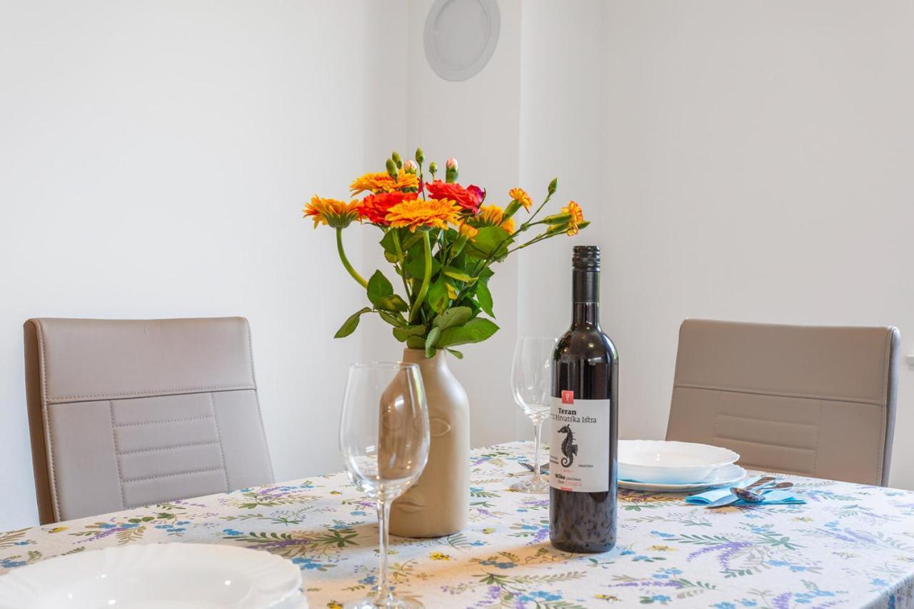 Kvarner Bay 4* - Apartments 1 & 3 Rijeka Ngoại thất bức ảnh