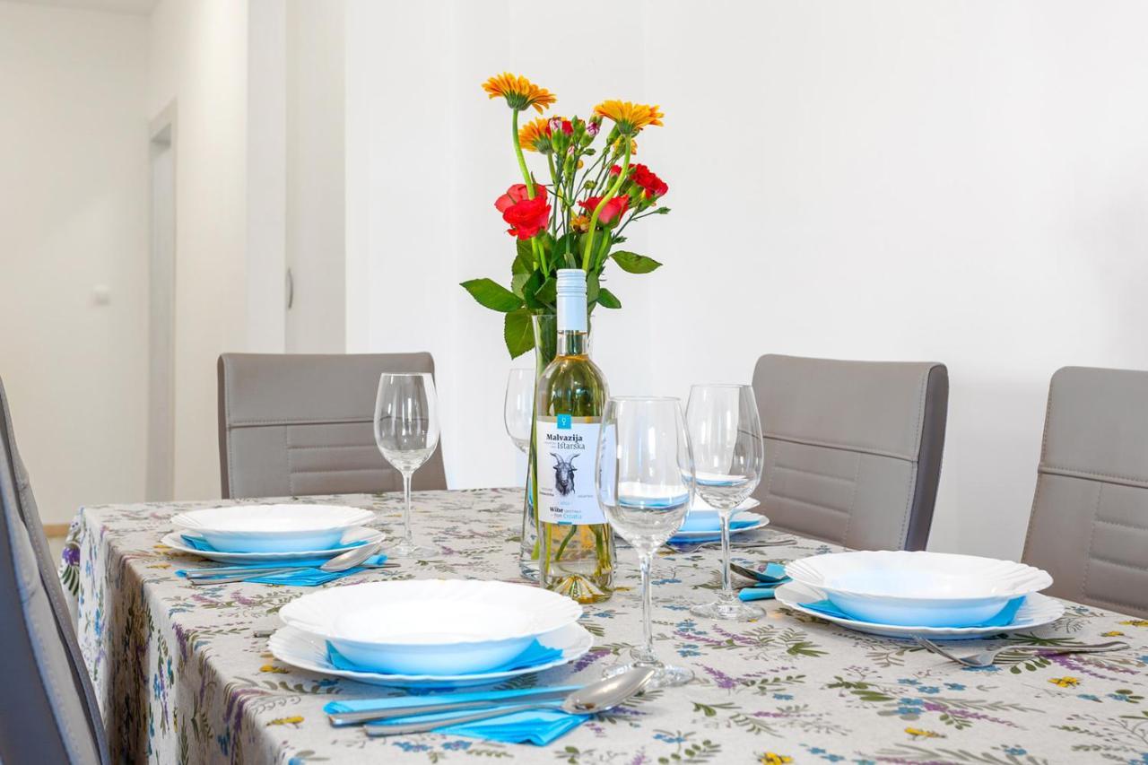 Kvarner Bay 4* - Apartments 1 & 3 Rijeka Ngoại thất bức ảnh